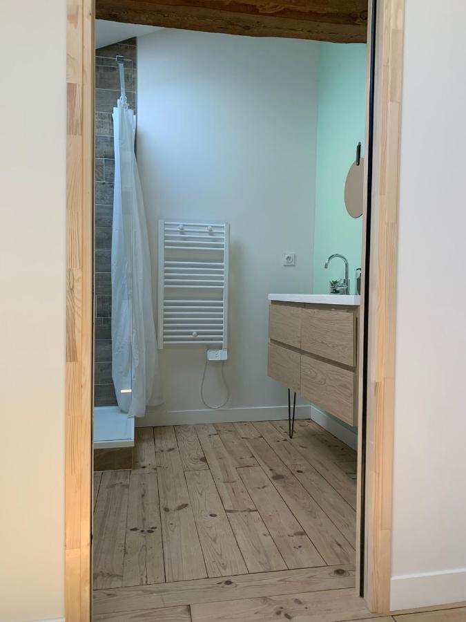 Lusignan-Petit Maison Papillon Gite De Ressourcement מראה חיצוני תמונה